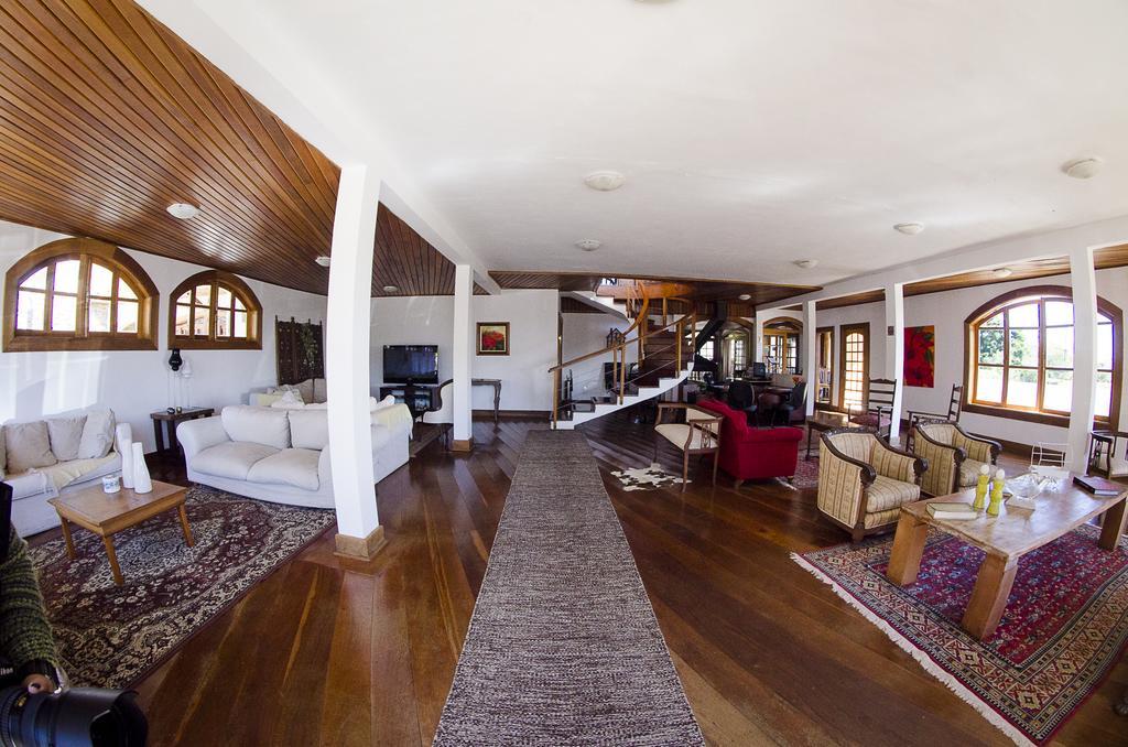 Hotel Fazenda Saint Claire Кампус-ду-Жордау Экстерьер фото