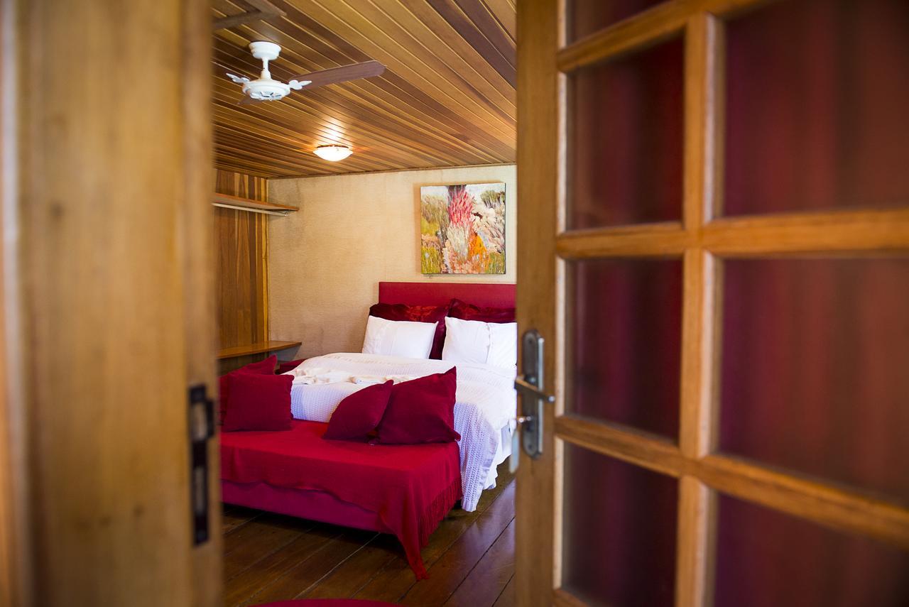 Hotel Fazenda Saint Claire Кампус-ду-Жордау Экстерьер фото