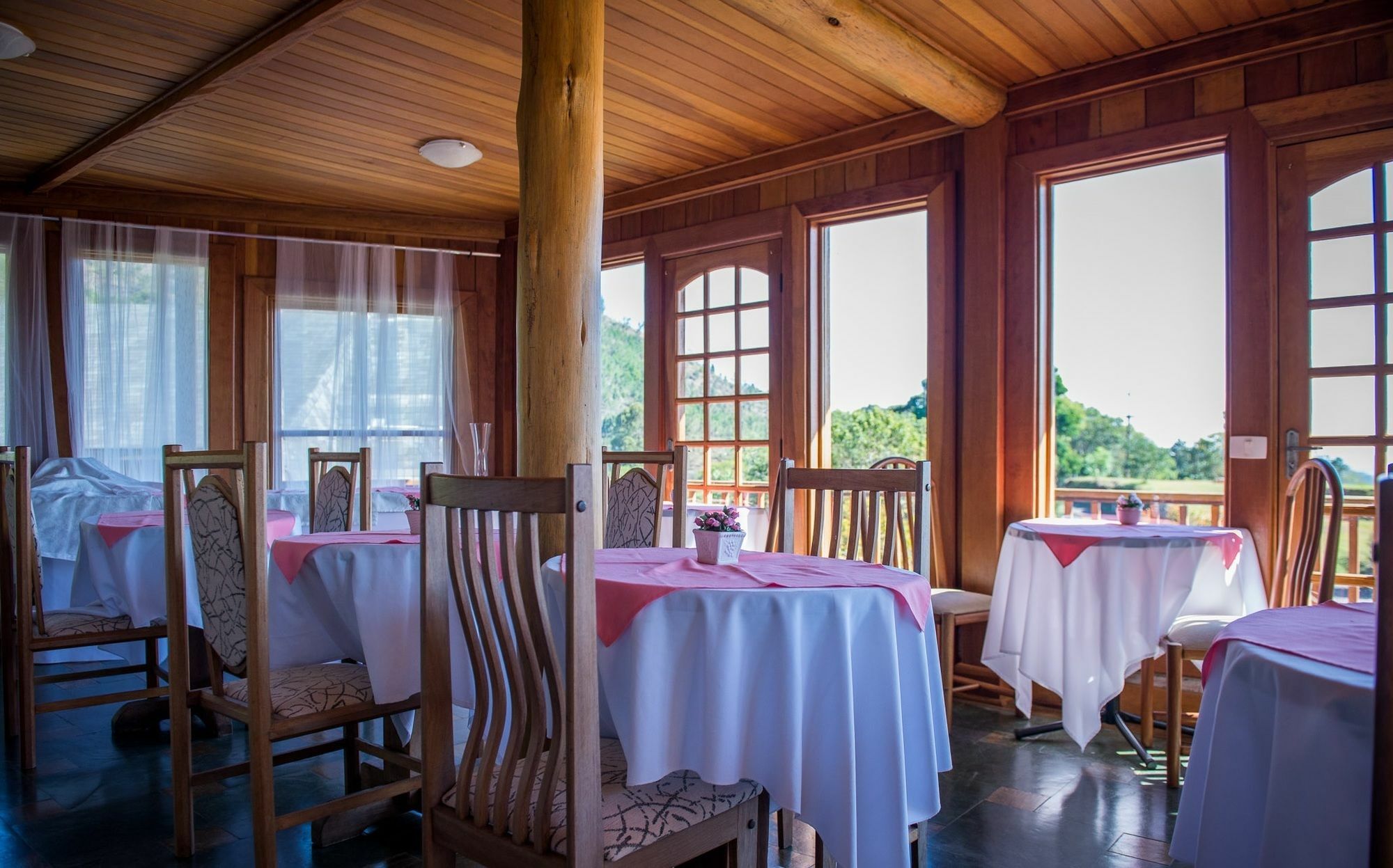 Hotel Fazenda Saint Claire Кампус-ду-Жордау Экстерьер фото